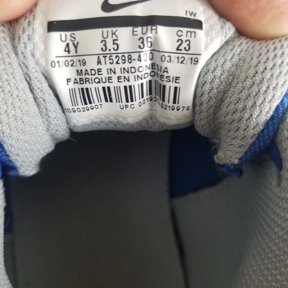 Nike Team Hustle Quick Basketball Shoes size 4Y - Picture 2 of 8